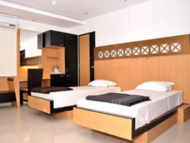 Hiland Inn Kolkata Exterior photo